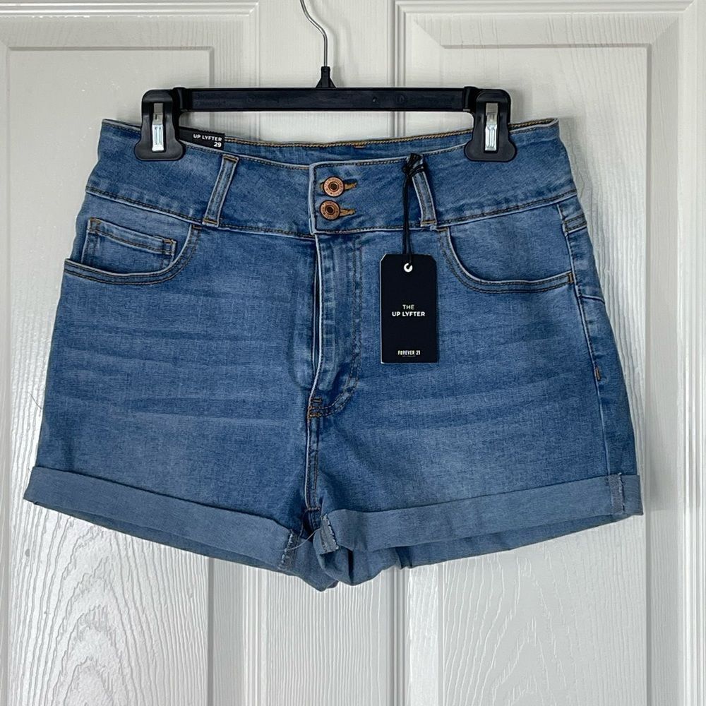 Forever 21 the up lyfter denim cuffed shorts size 29